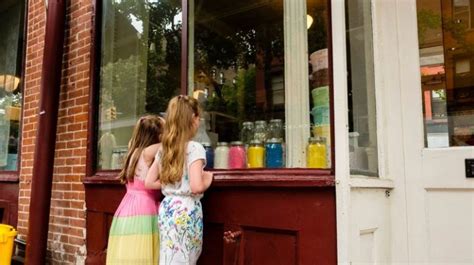 How a ‘Sex and the City’ cameo for the West Village’s Magnolia .